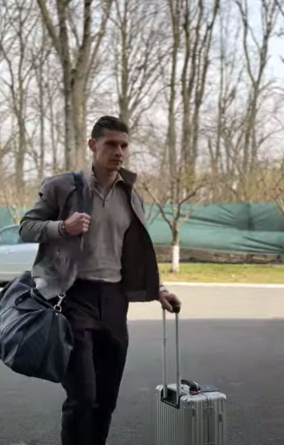 Ianis Hagi a „rupt moda” la Mogoșoaia » Primii fotbaliști sosiți sub comanda lui Lucescu