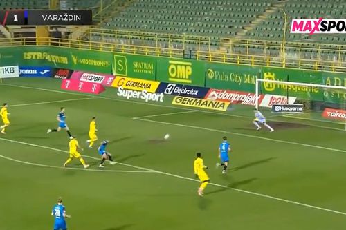 Josip Radosevic, ajutat de „cârtiță” să înscrie golul victoriei în Istra 1961 - Varazdin // FOTO: X