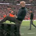 Pep Guardiola, reacție nemaivăzută la golul lui Manchester City // FOTO: X