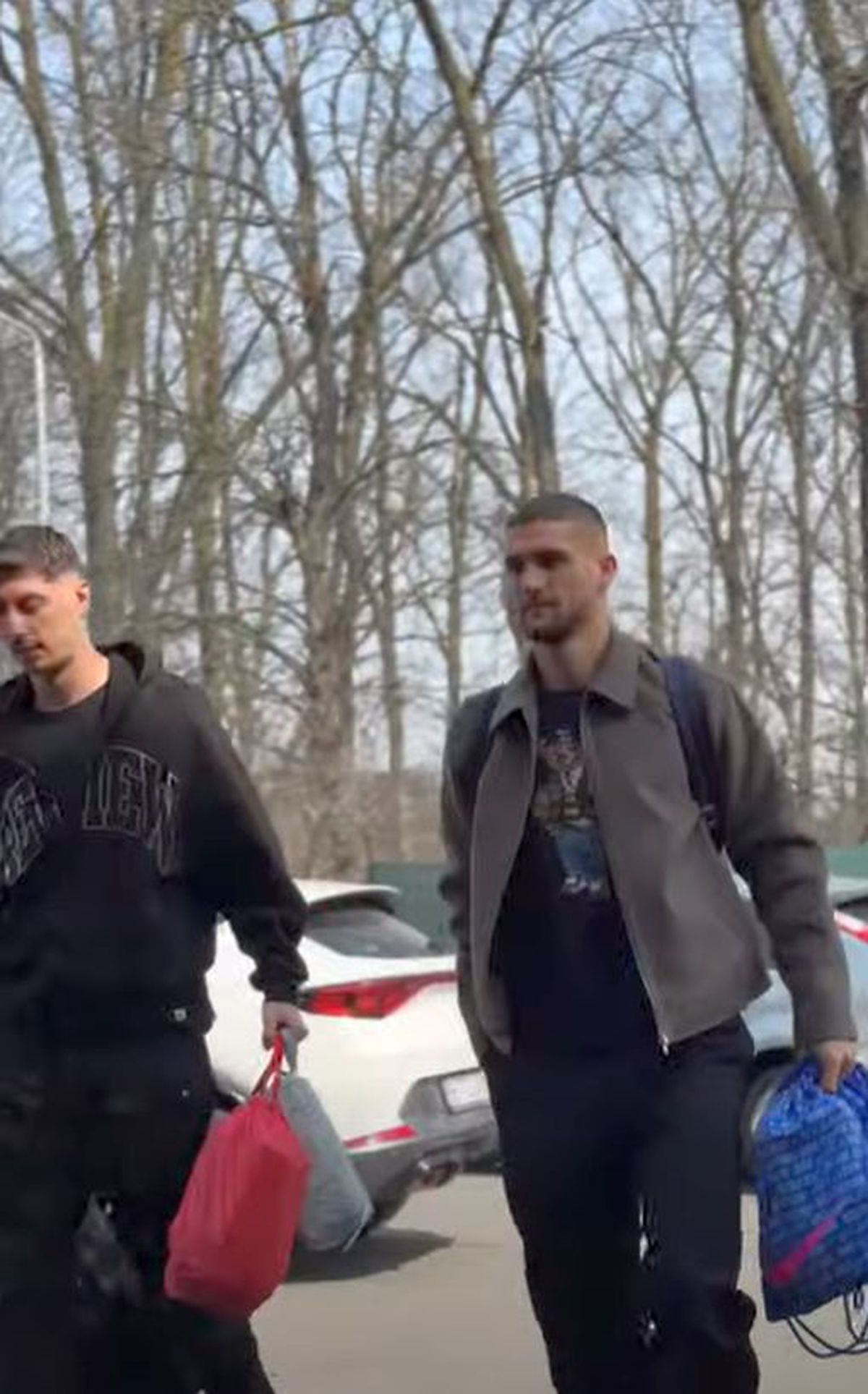 Ianis Hagi a „rupt moda” la Mogoșoaia » Primii fotbaliști sosiți sub comanda lui Lucescu