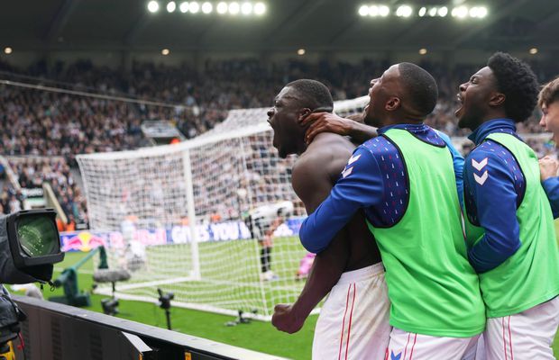 Derby-ul Newcastle - Sunderland n-a dezamăgit nici de această dată! Scenografie bestială și „remontada” parafată în minutul 90