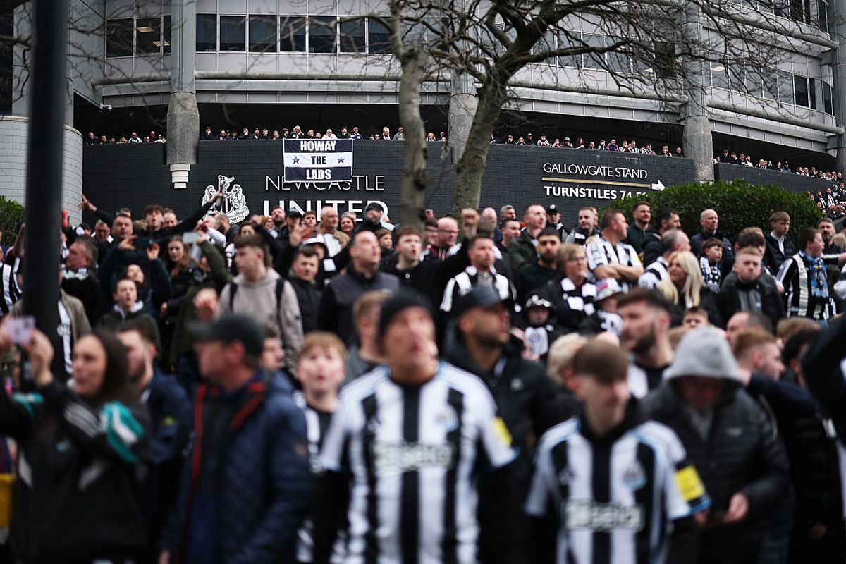 Newcastle - Sunderland, cu scenografie demnă de „Tyne-Wear Derby”