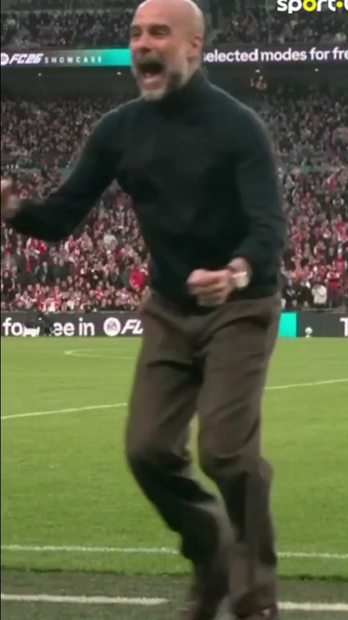 Pep Guardiola, reacție nemaivăzută în finala Cupei Ligii Angliei! Scene rare pe Wembley