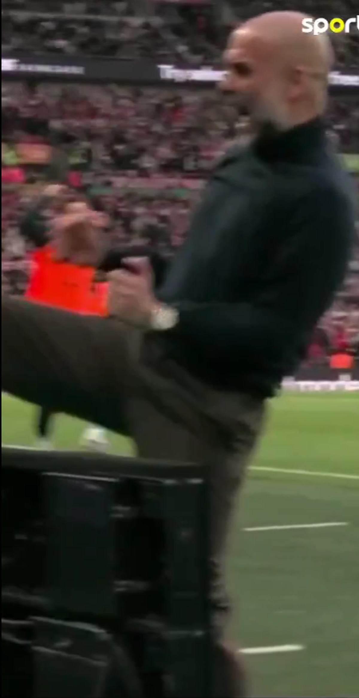 Pep Guardiola, reacție nemaivăzută în finala Cupei Ligii Angliei! Scene rare pe Wembley