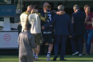 Alertă pentru Mircea Lucescu: Ionuț Radu a încasat o „căruță” de goluri azi în La Liga! Ajutat de colegi să iasă de pe teren