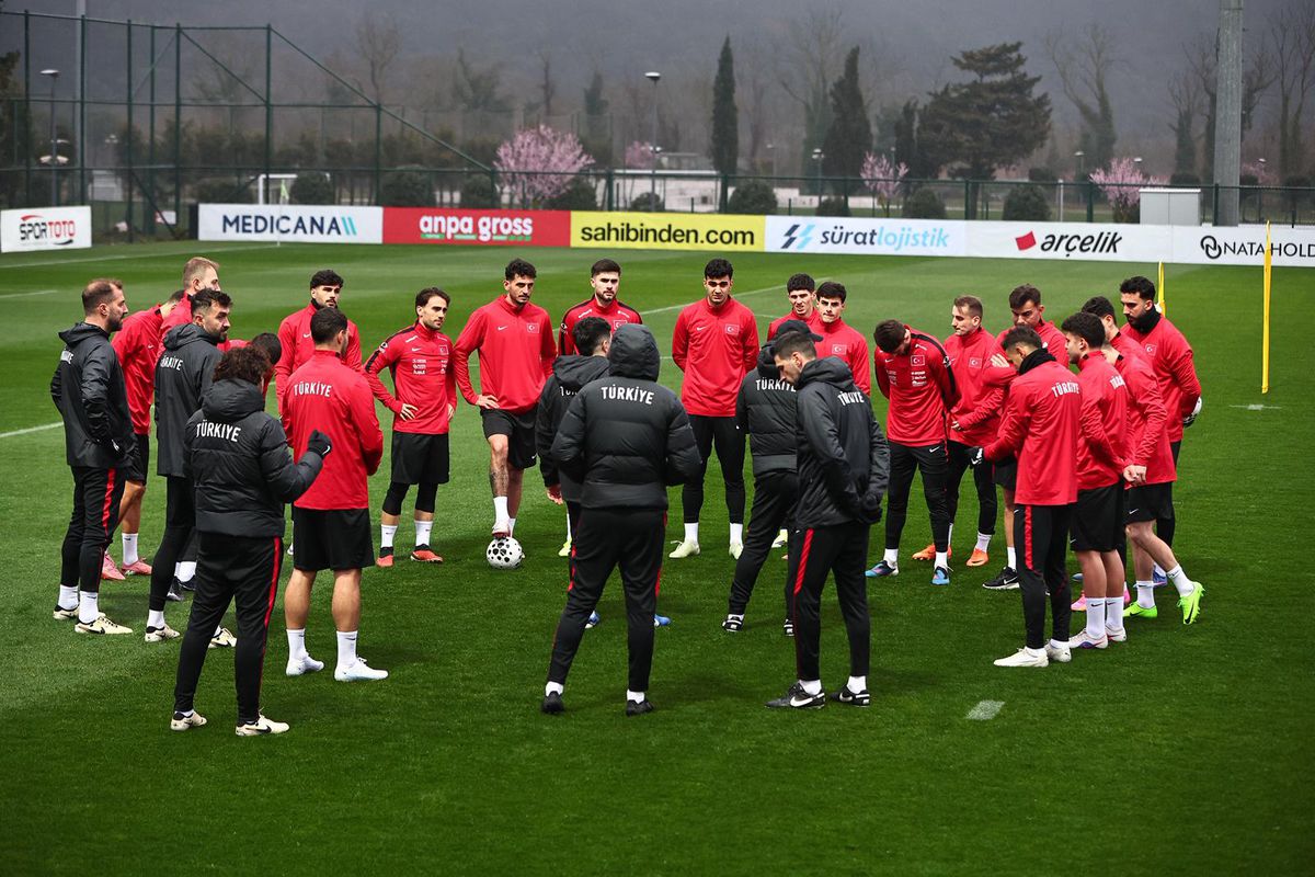 Decizia luată astăzi de Vincenzo Montella » Cum a încercat să îi caștige pe fotbaliștii din naționala Turciei