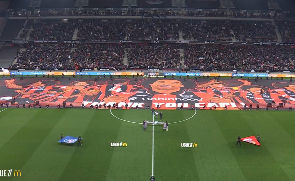 Scenografie la următorul nivel, direct pe gazon! Cum a fost omagiat Dante