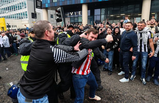 Confruntări înainte de Newcastle - Sunderland » Medicii au resuscitat o persoană