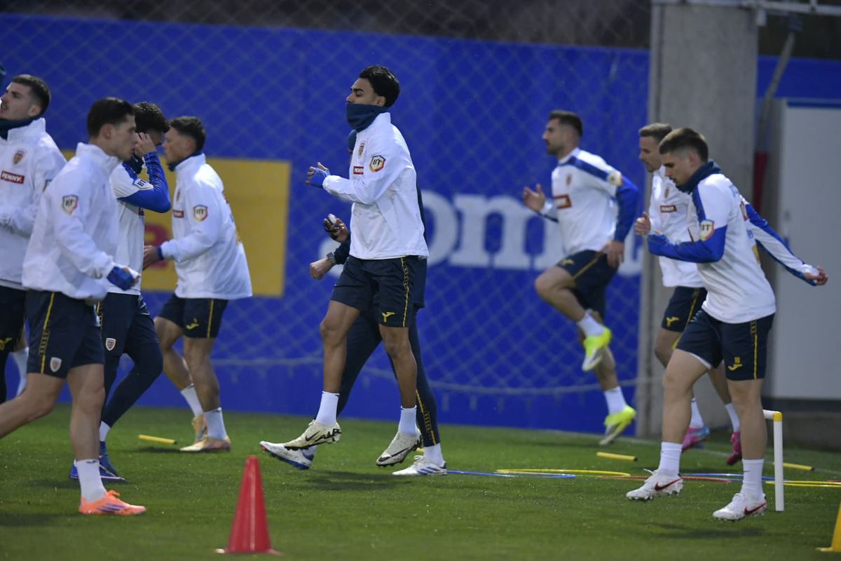 Ce s-a întâmplat la primul antrenament al „tricolorilor” înaintea barajului cu Turcia » 8 absenți