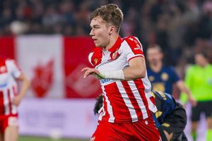 „Părinții mei nu au sunat niciodată antrenorii!” » La 17 ani, cel mai căutat fotbalist din Serbia dezvăluie secretul succesului