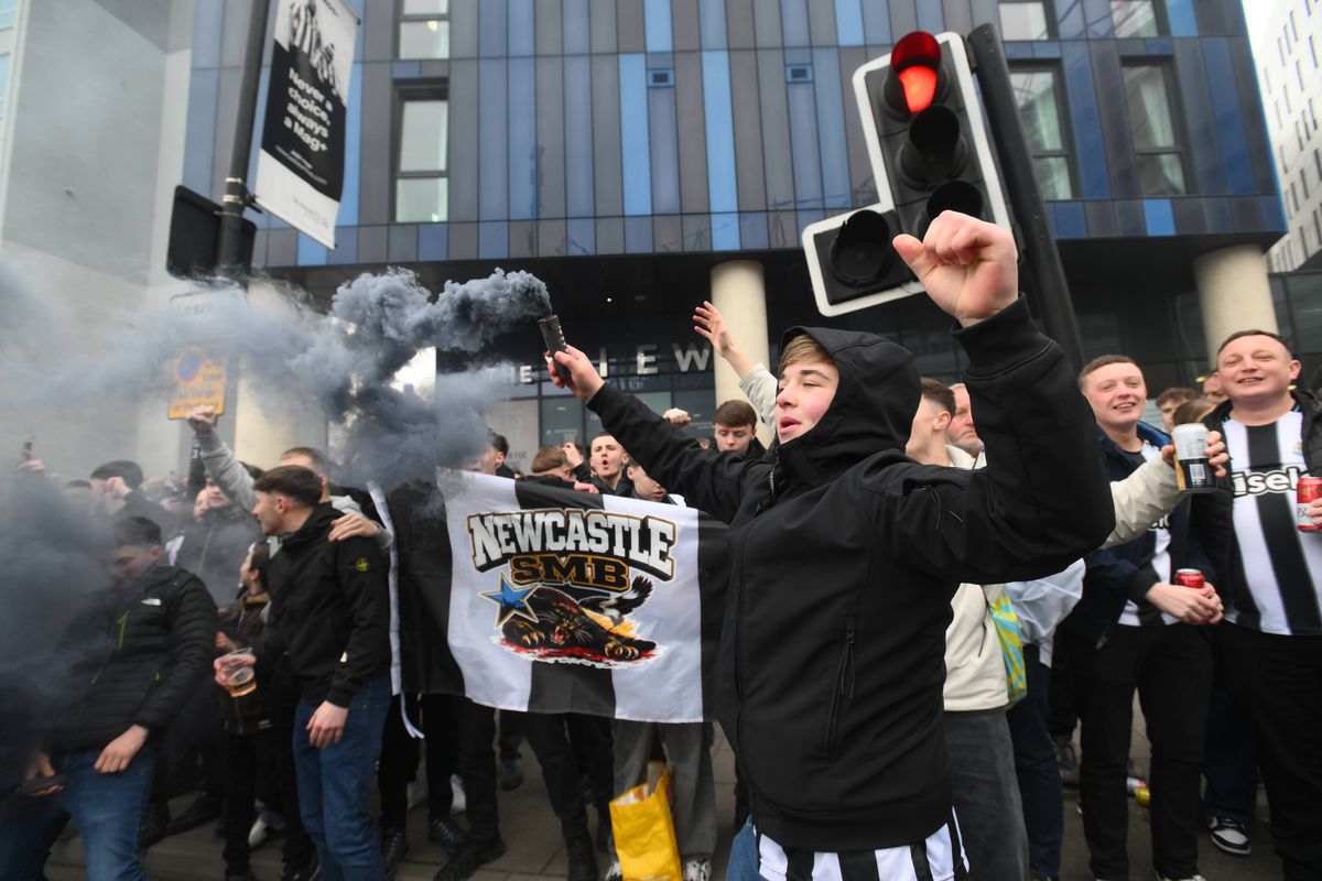 Fanii lui Newcastle și Sunderland, confruntări sângeroase înainte de meci