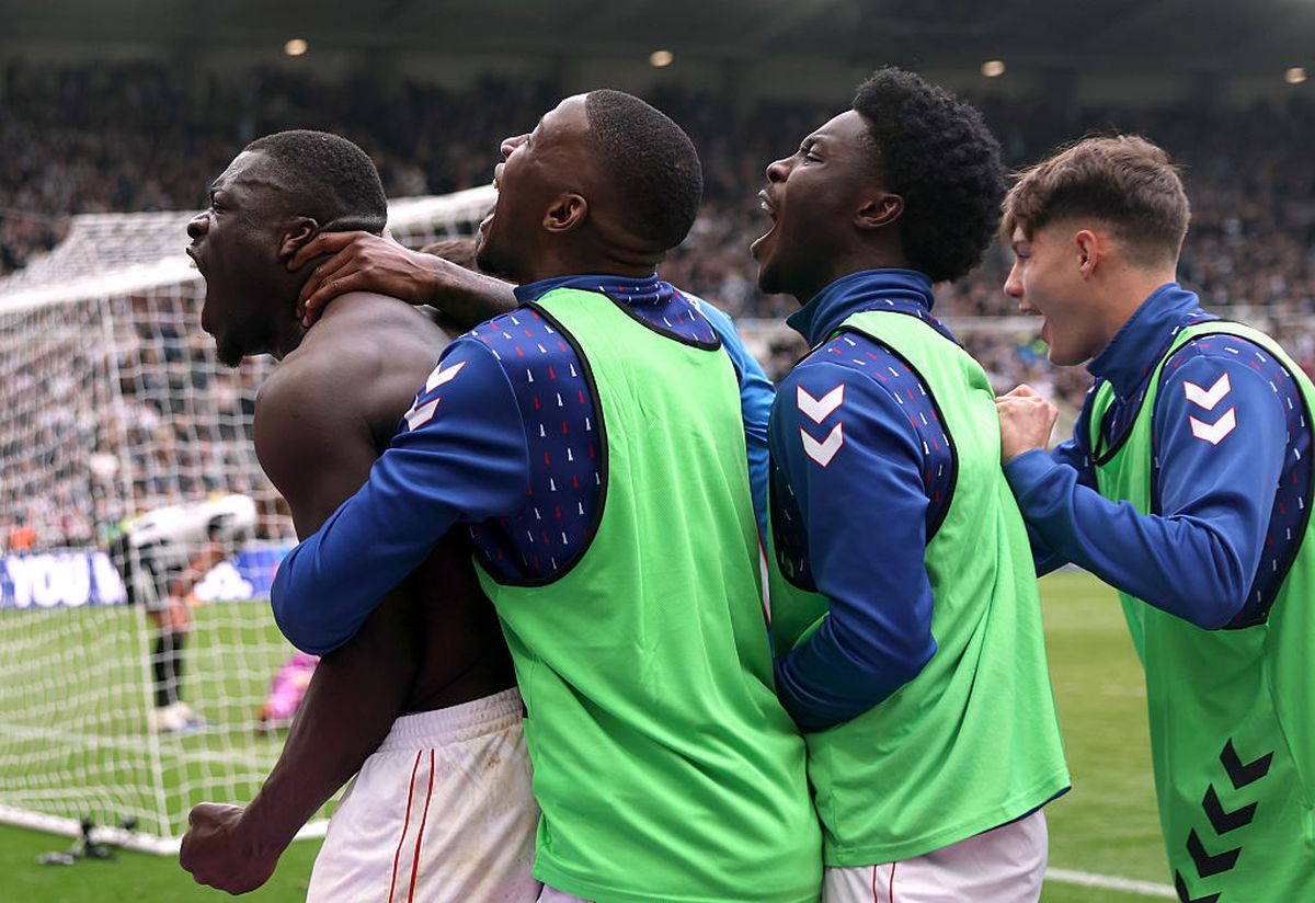 Derby-ul Newcastle - Sunderland n-a dezamăgit nici de această dată! Scenografie bestială și „remontada” parafată în minutul 90