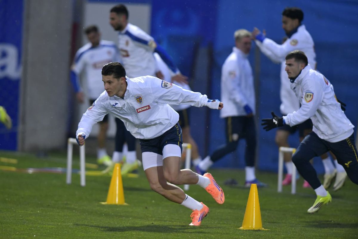 Ce s-a întâmplat la primul antrenament al „tricolorilor” înaintea barajului cu Turcia » 8 absenți