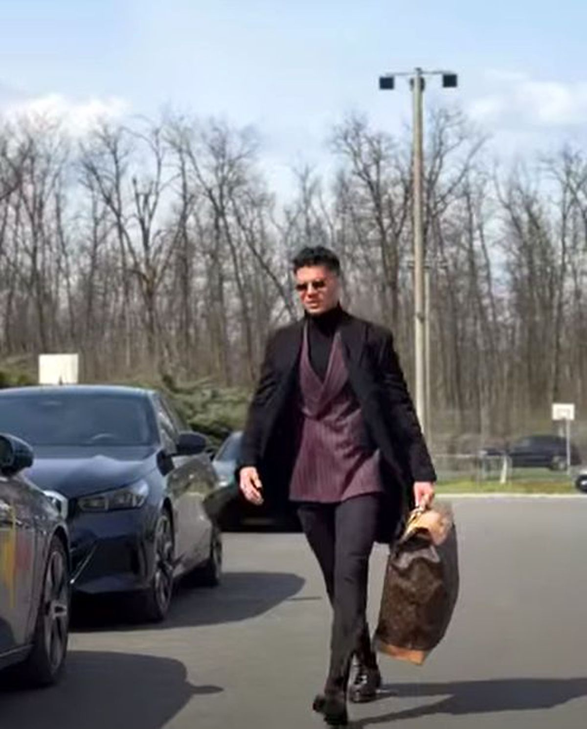 Ianis Hagi a „rupt moda” la Mogoșoaia » Primii fotbaliști sosiți sub comanda lui Lucescu