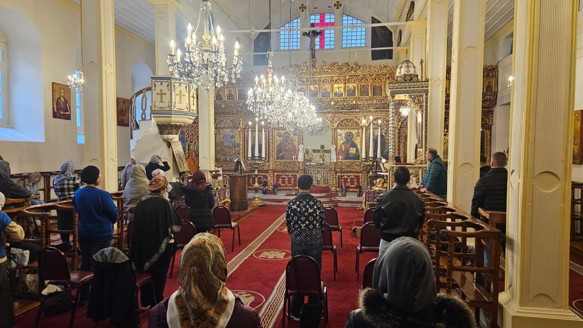 Oaza românilor din Istanbul, între credință, fotbal și dor de casă: „I-aș săruta mâna lui Mircea Lucescu!”