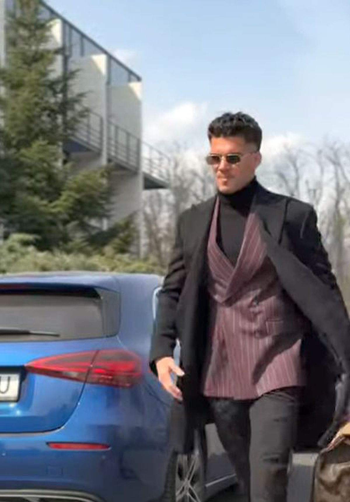 Ianis Hagi a „rupt moda” la Mogoșoaia » Primii fotbaliști sosiți sub comanda lui Lucescu