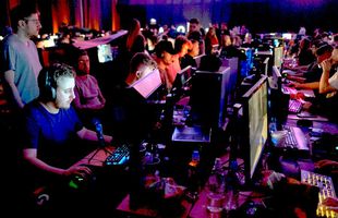 Ponturile zilei din eSports: Predicții din Counter-Strike și DOTA2