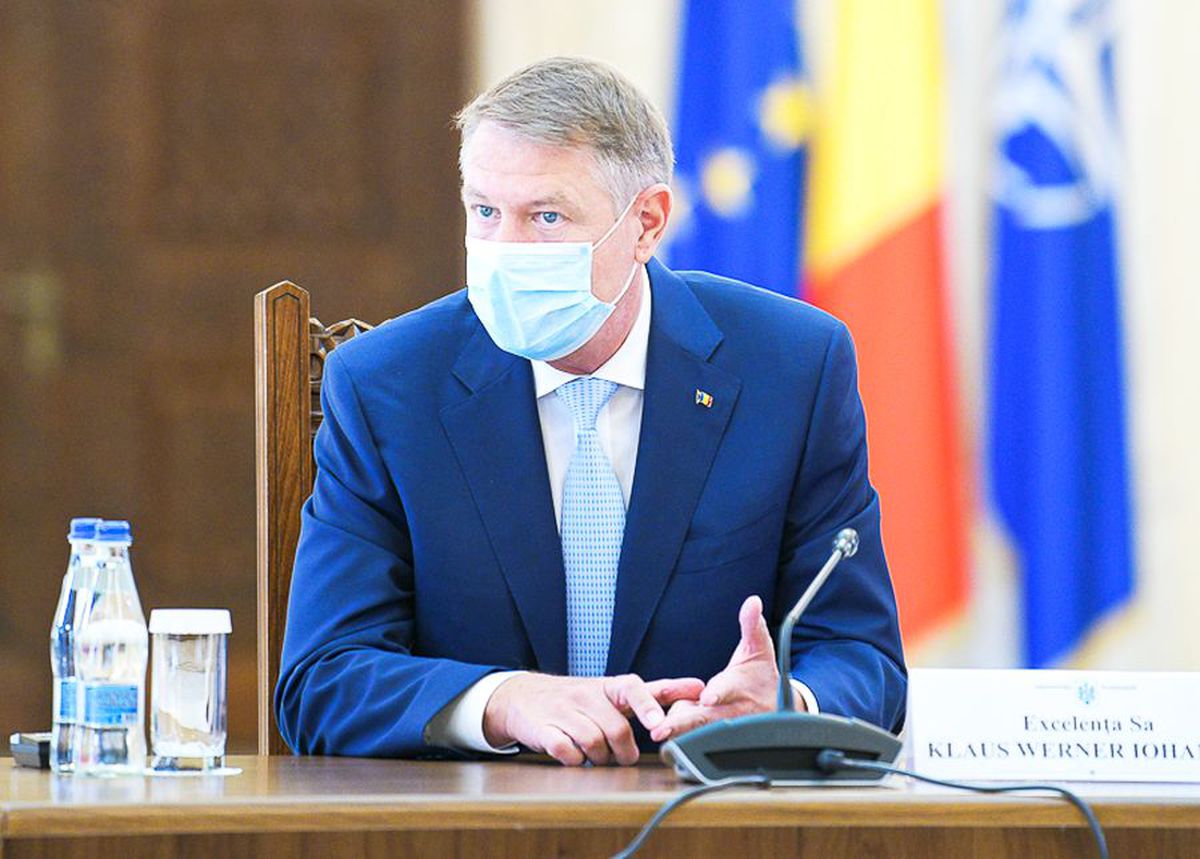 COVID-19. Klaus Iohannis, două anunțuri MAJORE azi: măștile, OBLIGATORII după 15 mai + nu se prelungește starea de urgență