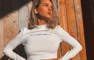 GALERIE FOTO Iubita lui Alex Mățan, spectaculoasă pe Instagram! Își promovează hainele pe care le face