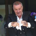 Răzvan Burleanu va discuta cu Gigi Becali, patronul FCSB, în vederea Jocurilor Olimpice - reiese din declarațiile făcute recent de Mihai Covaliu, președintele Comitetului Olimpic și Sportiv Român.