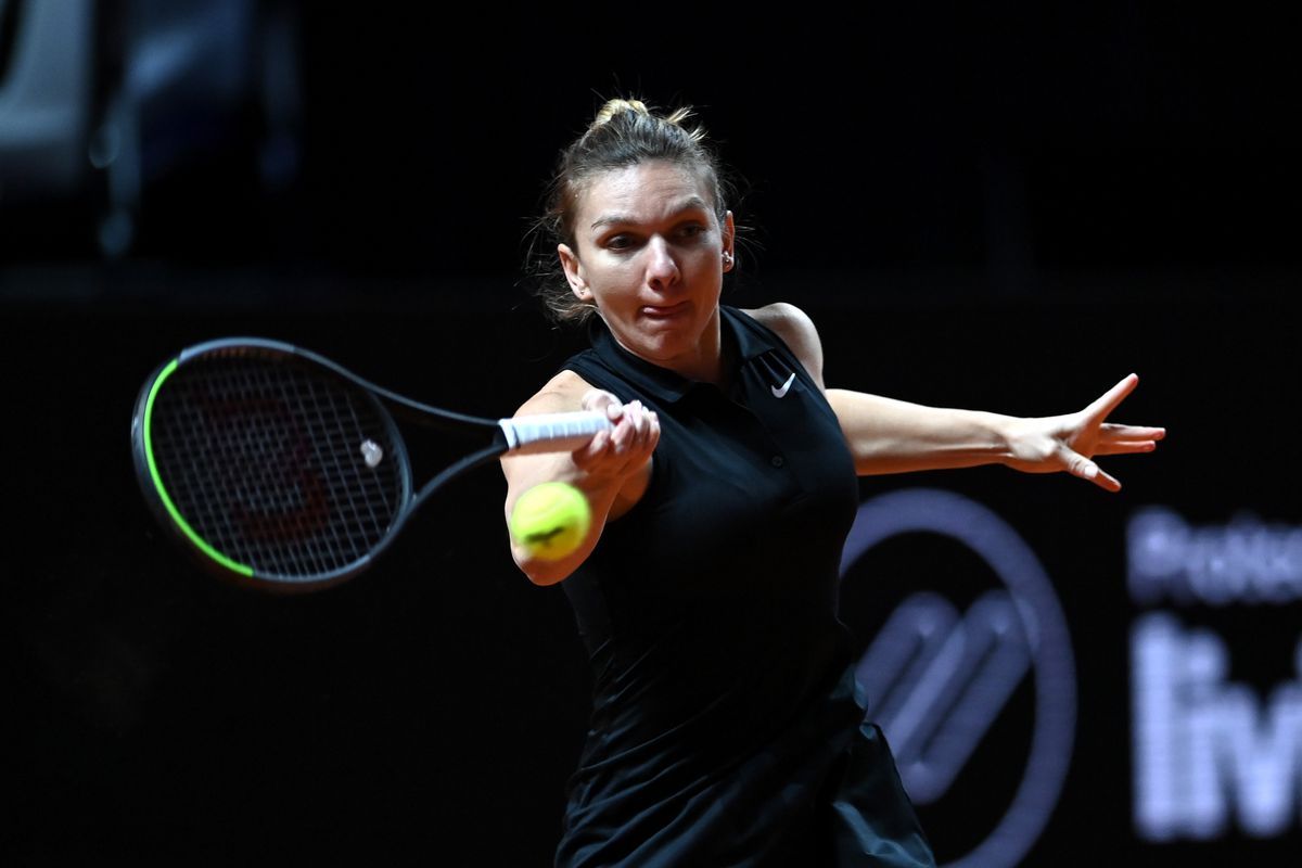 Simona Halep - Ekaterina Alexandrova 6-1, 6-4. Jucătoarea noastră e în semifinale la Stuttgart! Cu cine joacă