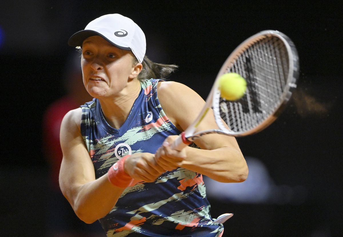 Emma Răducanu nu i-a putut face față lui Swiatek, în „sferturi” la Stuttgart