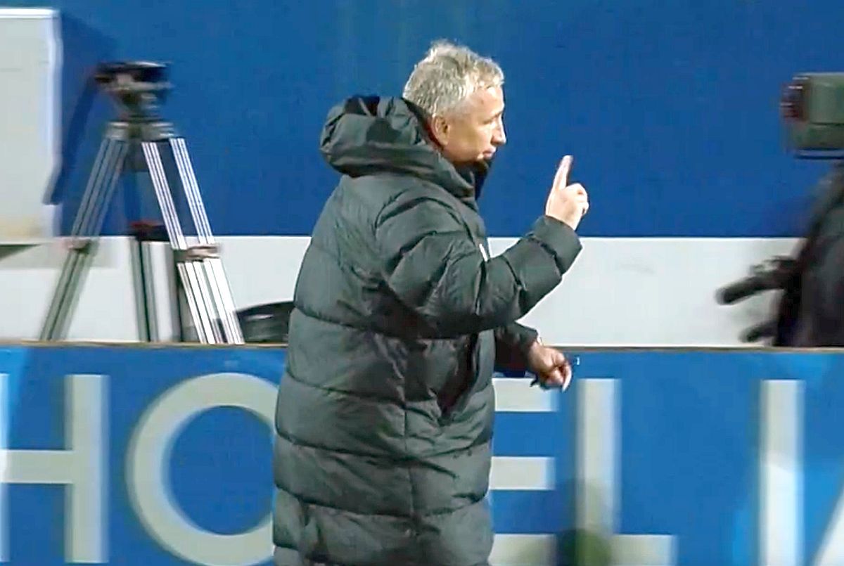 „Nu-i faci asta lui Hagi” » Dan Petrescu i-a șocat până și pe comentatori după Farul - CFR Cluj