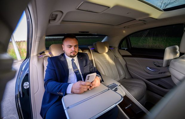 Fără griji la sosirea în București: Transfer aeroport Otopeni asigurat de David Intercar!