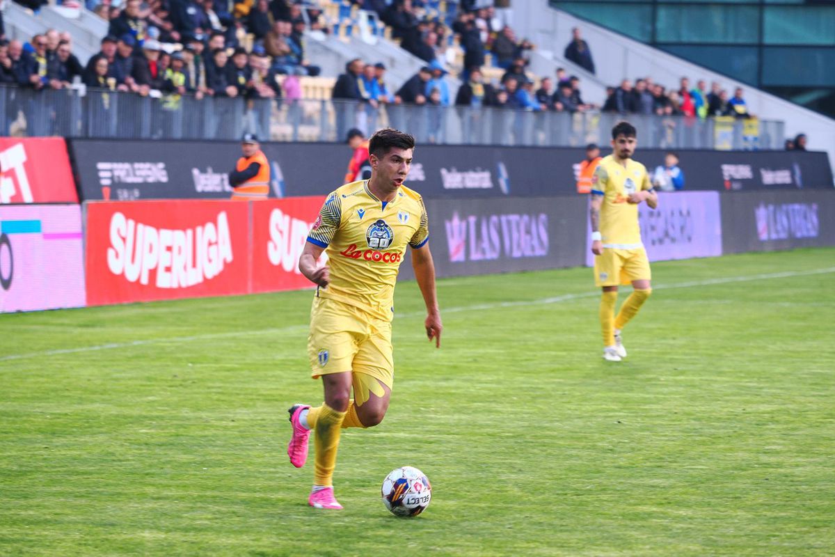 Sergiu Hanca, despre poza-eveniment descoperită de GSP: „De-asta e frumos fotbalul! Copil de mingi, acum câștigă titlul cu FCSB. Bravo lui!”