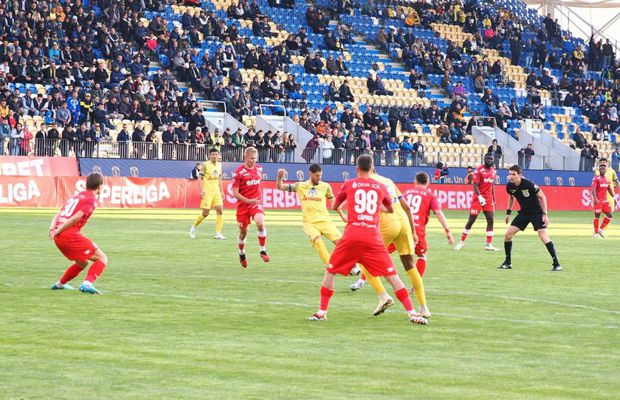 De-a șoarecele cu pisica la Ploiești » Clasament în play-out după Petrolul - UTA: „lupii” joacă riscant