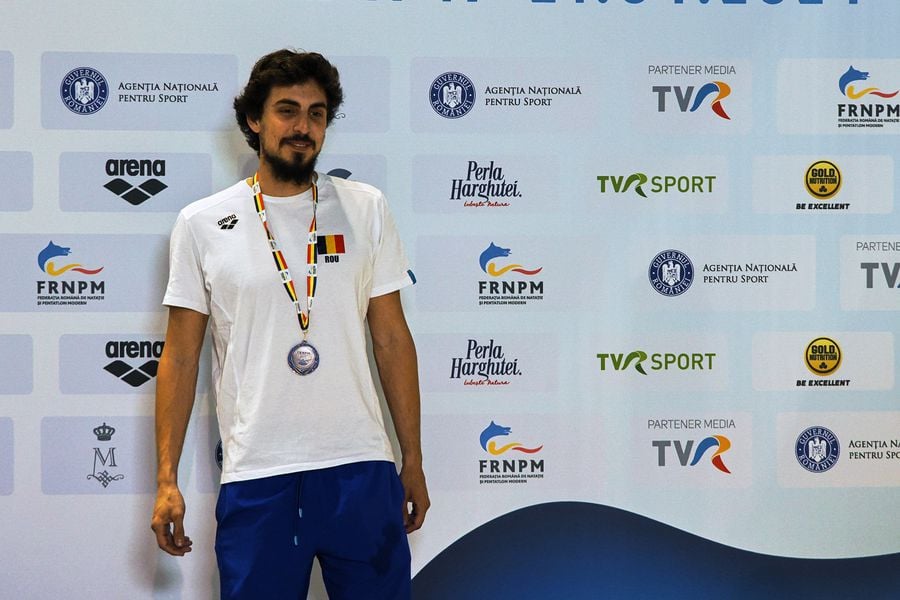 Andrei Ungur, medaliat cu bronz la Campionatele Europene în bazin scurt: „Cam greu se poate face performanță cu salariul minim”