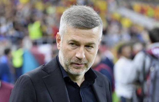Probleme pentru Edi Iordănescu » Un tricolor de bază este suspect de fractură și ar putea fi operat de urgență