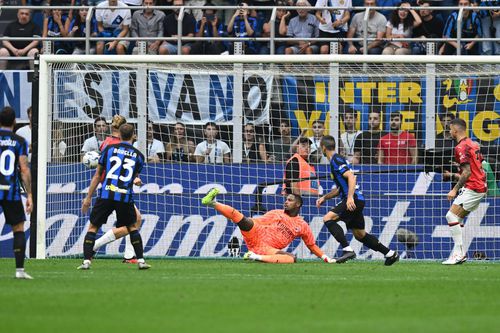 Henrikh Mkhitaryan a reușit „dubla” în derbyul din tur (5-1) / Foto: Imago