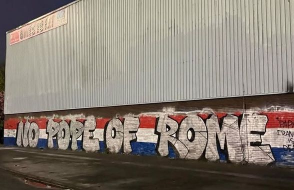 Război între fanii celor de la Rangers și Celtic, după moartea lui Papa Francisc » Gestul suporterilor echipei lui Ianis Hagi a revoltat pe toată lumea