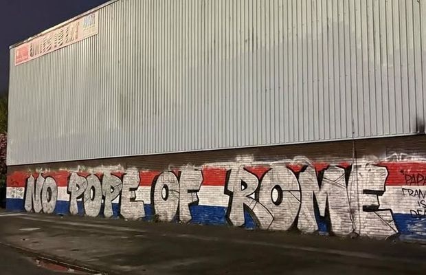 Război între fanii celor de la Rangers și Celtic, după moartea lui Papa Francisc » Gestul suporterilor echipei lui Ianis Hagi a revoltat pe toată lumea