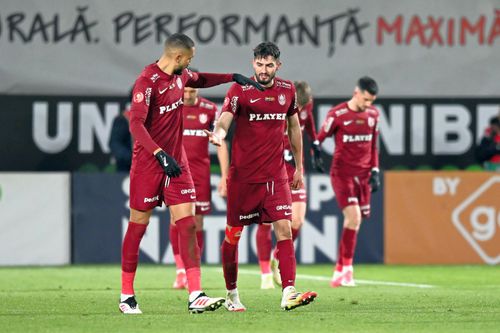 Simao Rocha (centru), foto: Imago Images