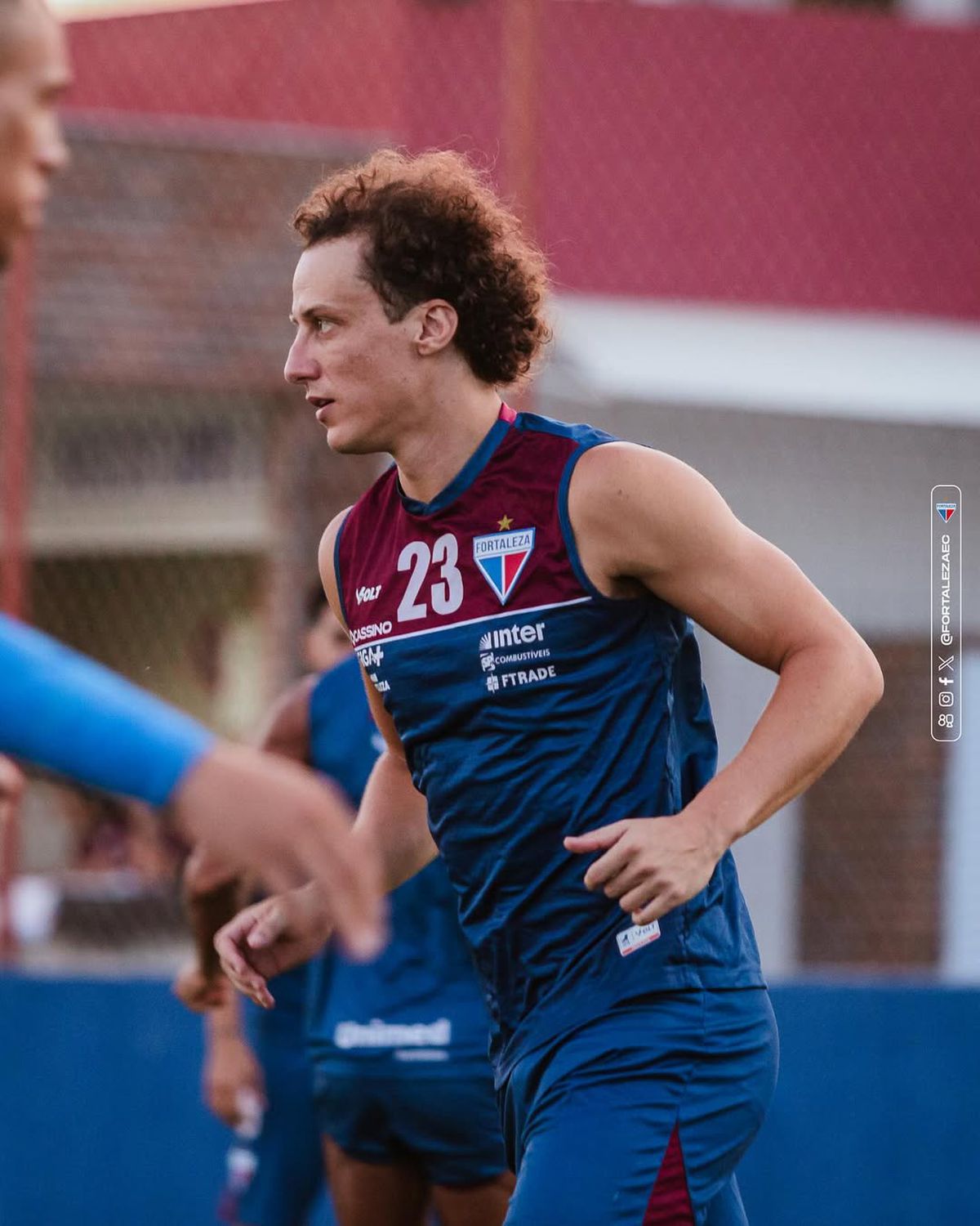 Fostul star de la Chelsea și Arsenal, de nerecunoscut » A ajuns viral în țara natală