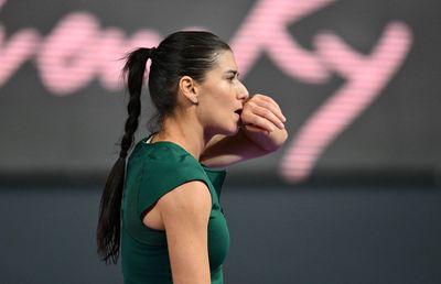 Sorana Cîrstea, învinsă în primul tur la Madrid după o luptă de două ore și jumătate în fața numărului 88 mondial