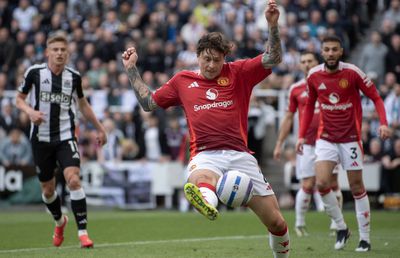 Vedeta lui Manchester United a plecat brusc la pauză, direct la spital: „Fruntea lui era despicată în două!”