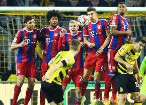 Caz incredibil: are 42 de ani, încă joacă fotbal în Top 5 campionate și revine la Bayern într-o nouă poziție