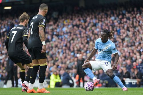 Jeremy Doku, în Manchester City - Burnley / Foto: Imago Images