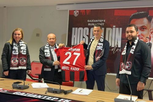 Mirel Rădoi a fost prezentat oficial la Gaziantep / Foto: kenthaber27.com
