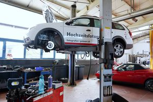 De ce nu mai produce Dacia modelele noi în România? Cum pierd șoferii 130 de milioane de euro pe an și ce se întâmplă cu prețul combustibilului