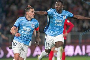 Nicolae Stanciu, eurogol de 3 puncte în China!