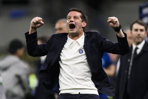 Cristi Chivu și-a aflat adversara din finala Cupei Italiei, după o partidă NEBUNĂ, cu două goluri anulate și 6 penalty-uri ratate