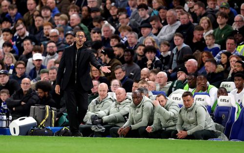 Liam Rosenior are 23 de meciuri ca manager la Chelsea, cu un bilanț de 11 victorii, 2 egaluri și 10 eșecuri, golaveraj 47-38 / Foto: GettyImages