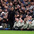 Liam Rosenior are 23 de meciuri ca manager la Chelsea, cu un bilanț de 11 victorii, 2 egaluri și 10 eșecuri, golaveraj 47-38 / Foto: GettyImages