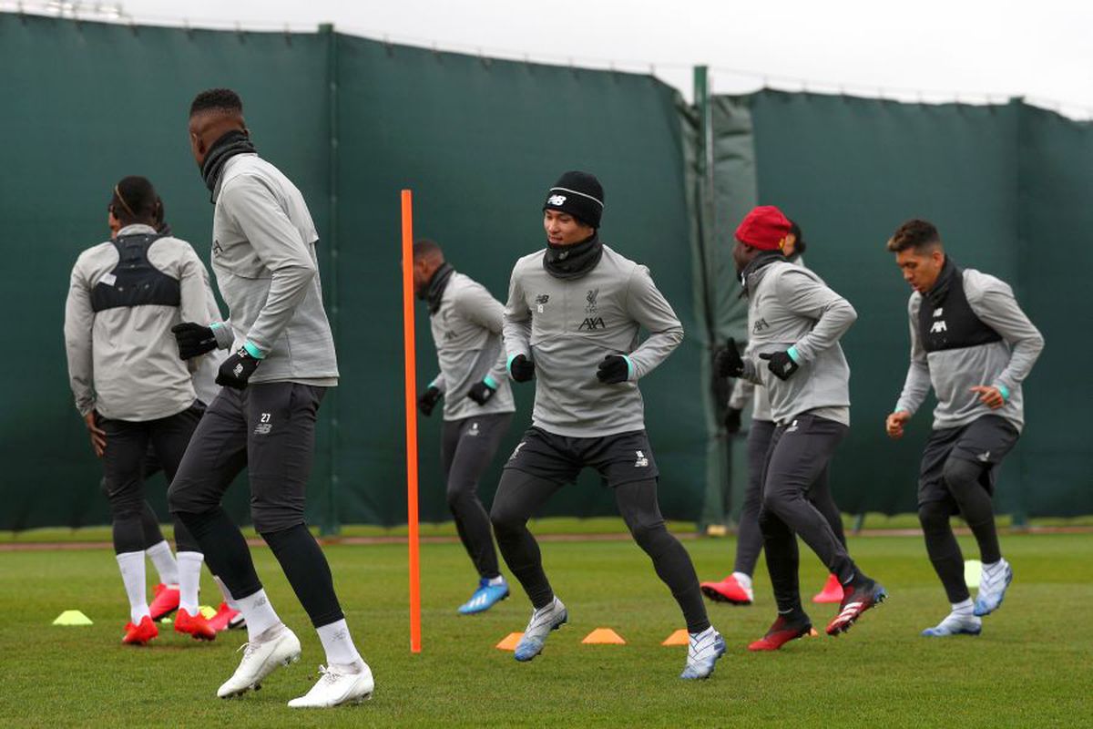 Ultimul moft în Premier League: baloanele dezinfectate devin lipicioase și nu mai sar cum trebuie!