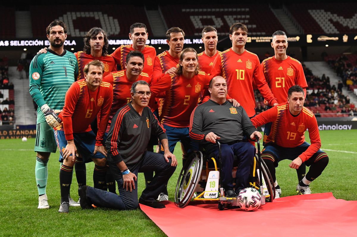 Spaniolii iau foc după ce Ionuț Negoiță i-a numit „papagali”: „Dacă acceptă o ofertă dezavantajoasă dinspre suporteri, va fi dovada jocurilor de interese”