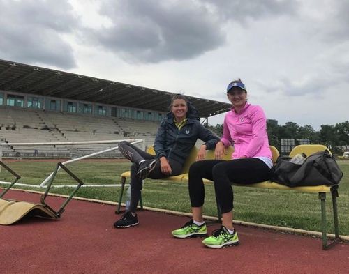 Alexandra Dulgheru și Irina Begu pe stadionul Tineretului, la pregătire